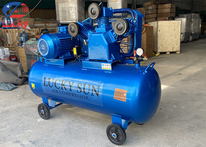 may-nen-khi-khong-dau-300-lit-10hp-lucky-sun-3